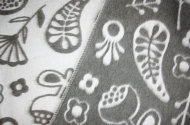 Одеяло байковое детское Цветики серое (100 x 140 см)